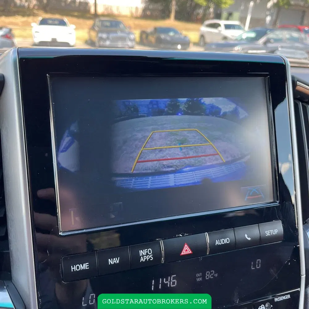 2017 Toyota Land Cruiser Base