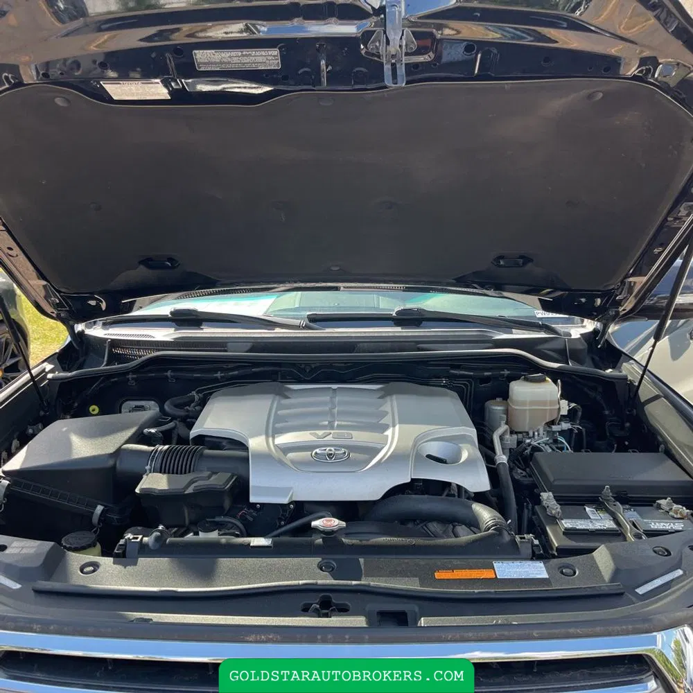 2017 Toyota Land Cruiser Base
