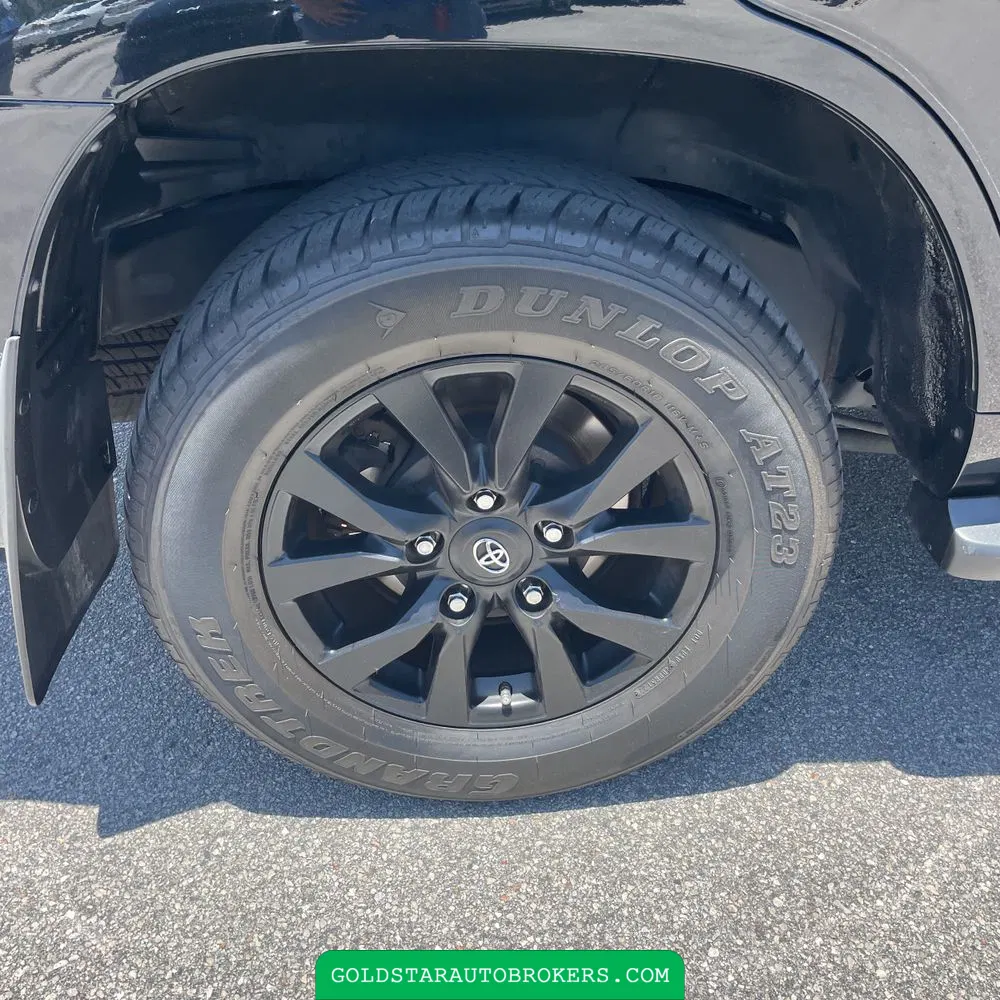 2018 Toyota Land Cruiser Base