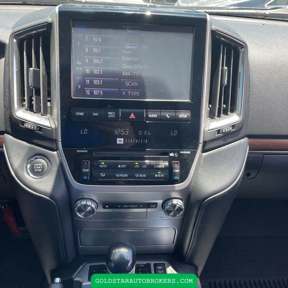 2018 Toyota Land Cruiser Base