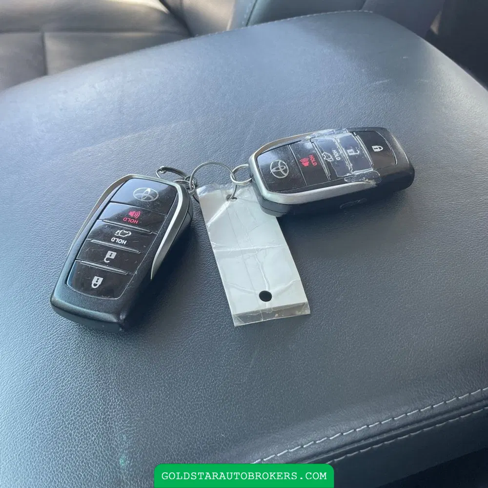2018 Toyota Land Cruiser Base