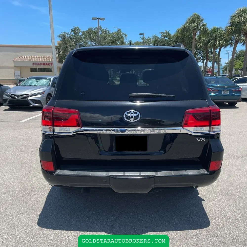 2018 Toyota Land Cruiser Base