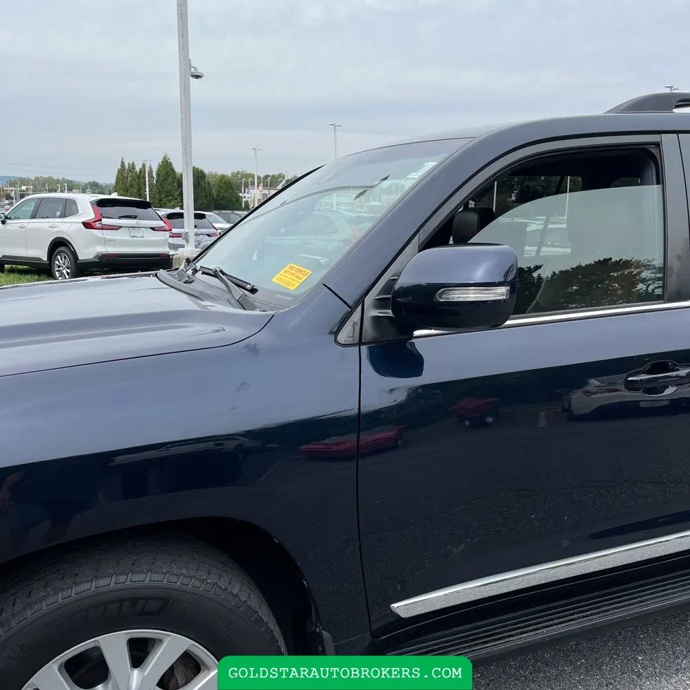 2016 Toyota Land Cruiser Base