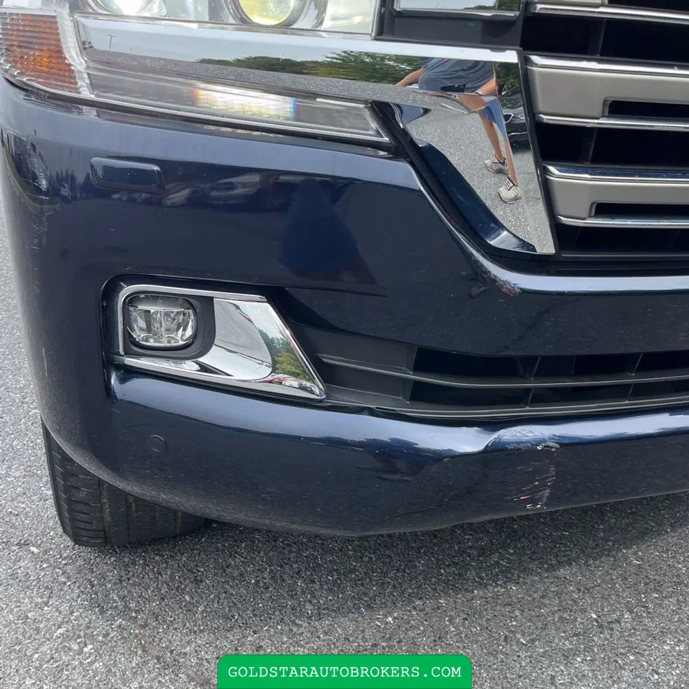 2016 Toyota Land Cruiser Base