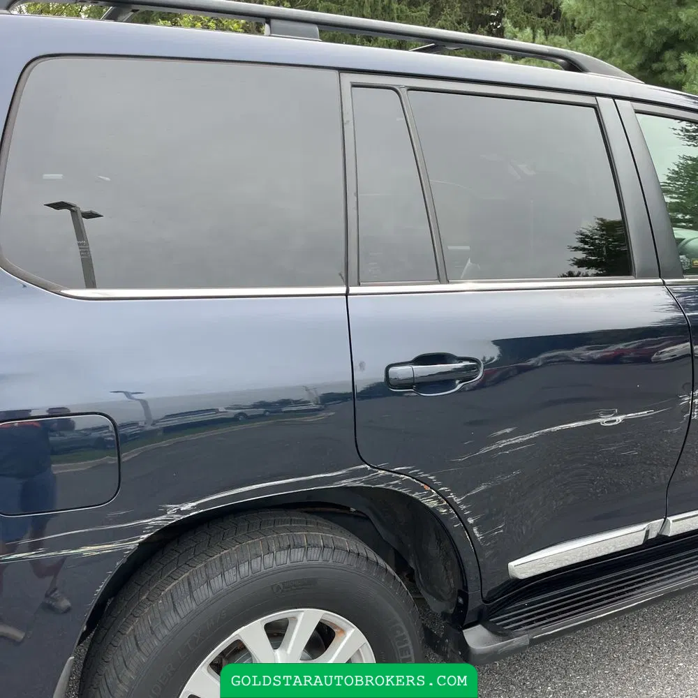 2016 Toyota Land Cruiser Base