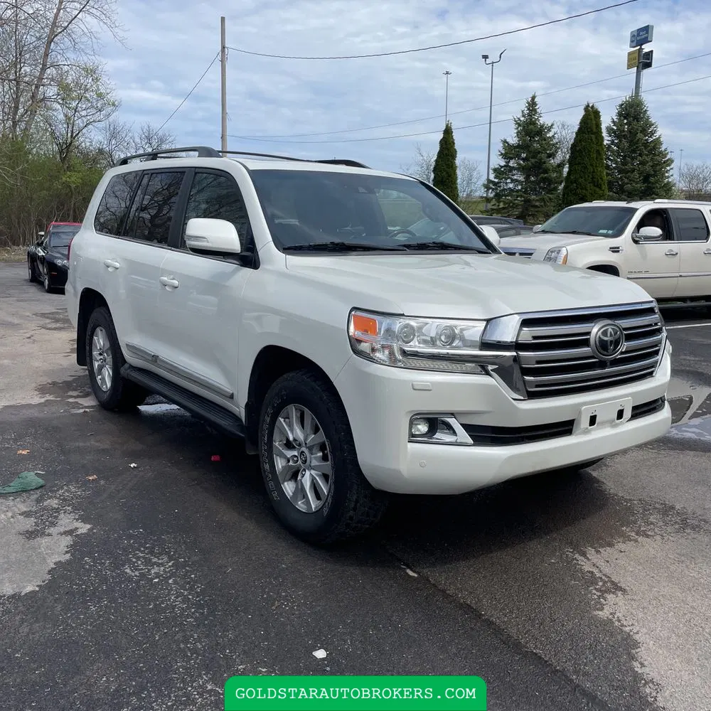 2017 Toyota Land Cruiser Base