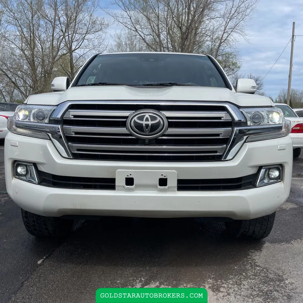 2017 Toyota Land Cruiser Base