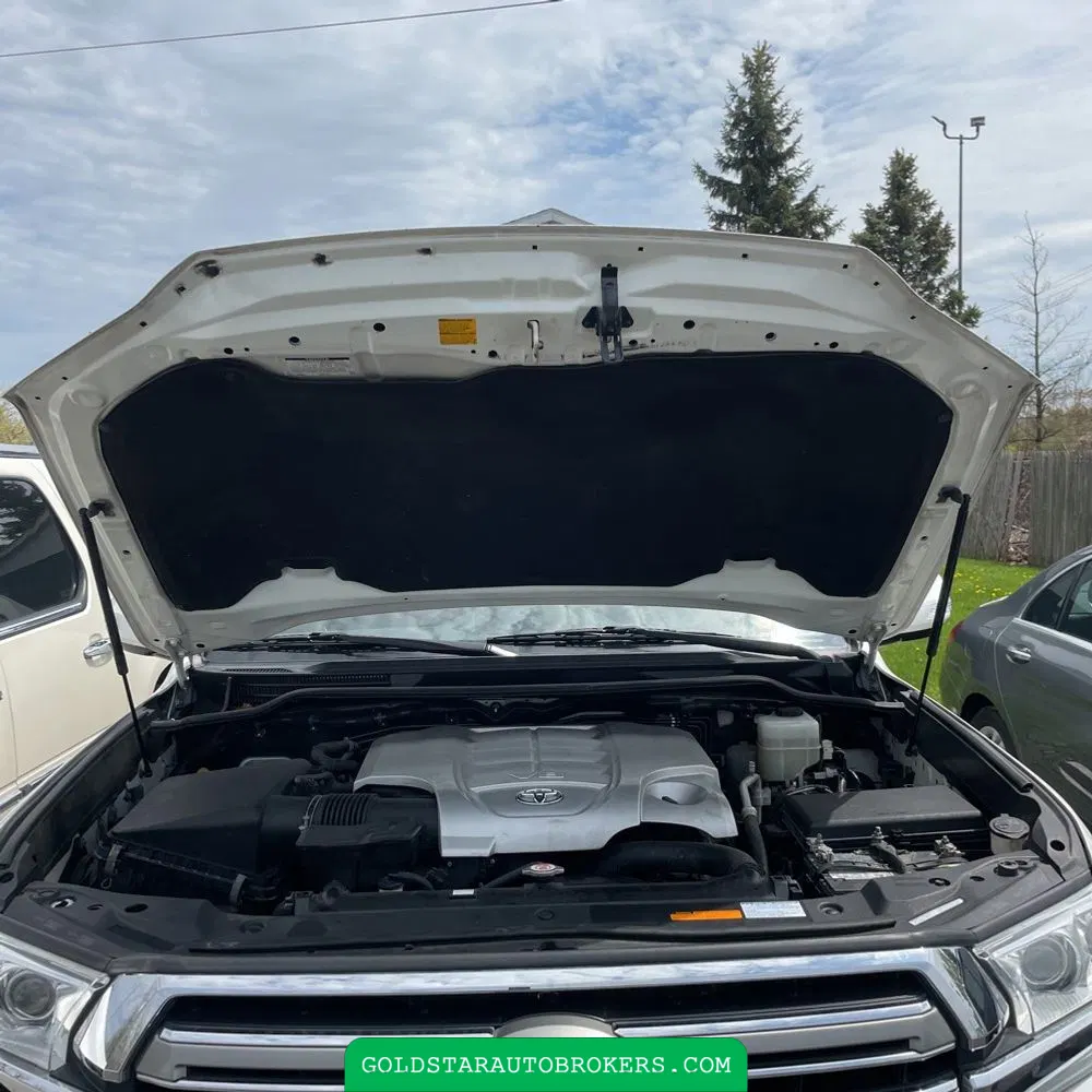 2017 Toyota Land Cruiser Base