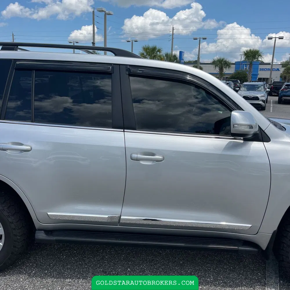 2020 Toyota Land Cruiser Base