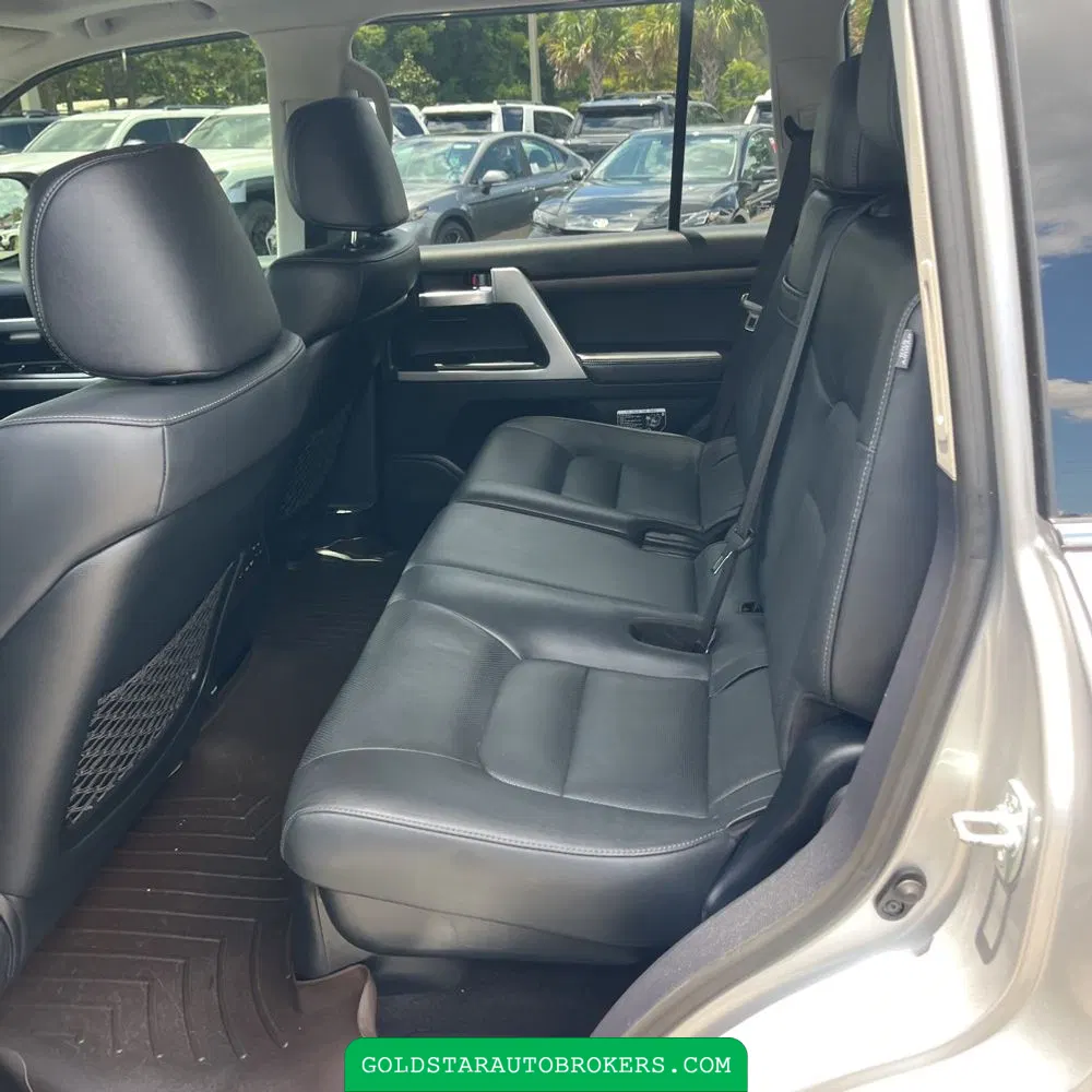 2020 Toyota Land Cruiser Base