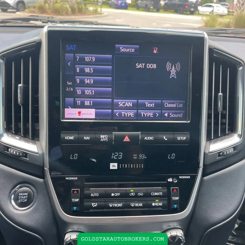 2020 Toyota Land Cruiser Base