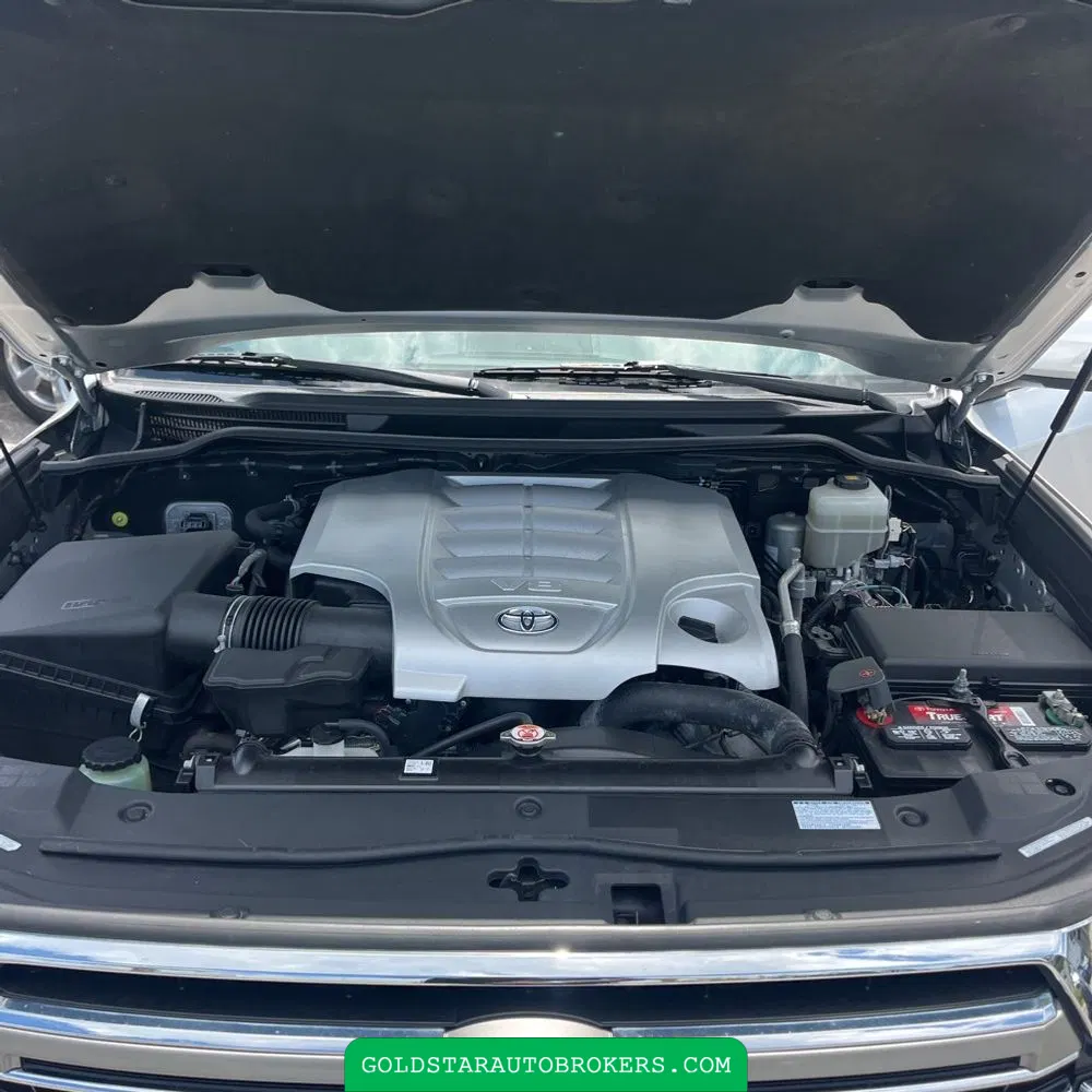2020 Toyota Land Cruiser Base