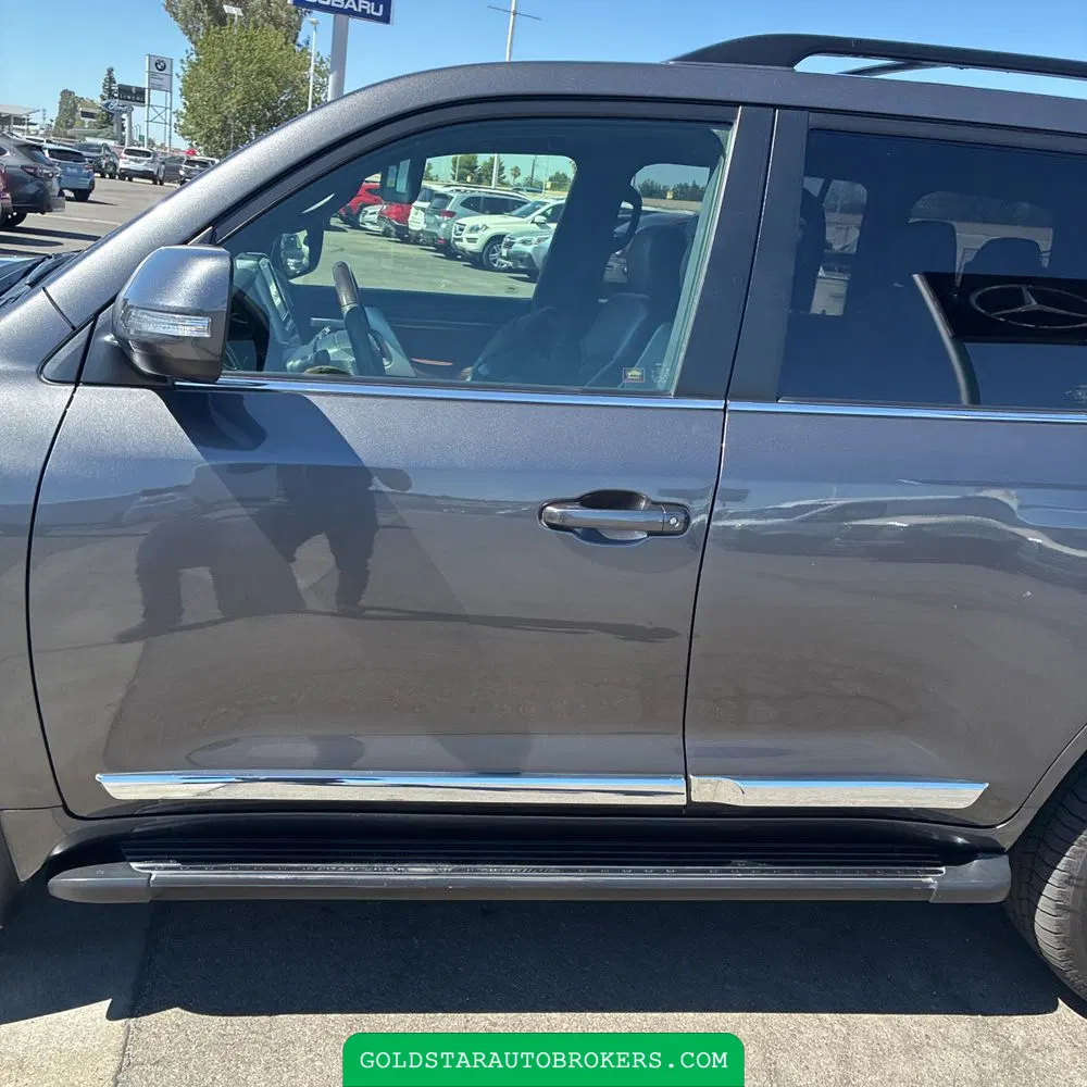 2018 Toyota Land Cruiser Base