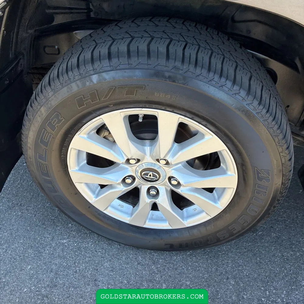 2018 Toyota Land Cruiser Base