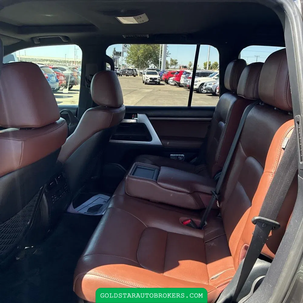 2018 Toyota Land Cruiser Base
