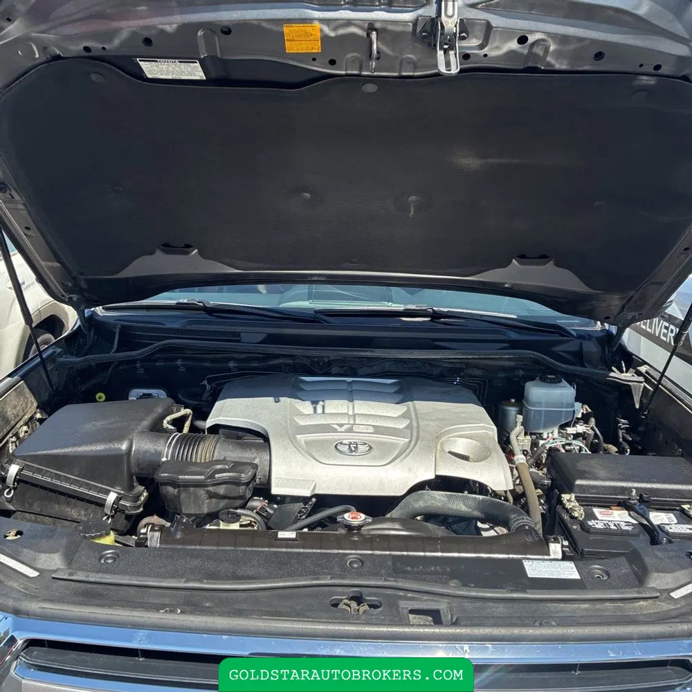 2018 Toyota Land Cruiser Base