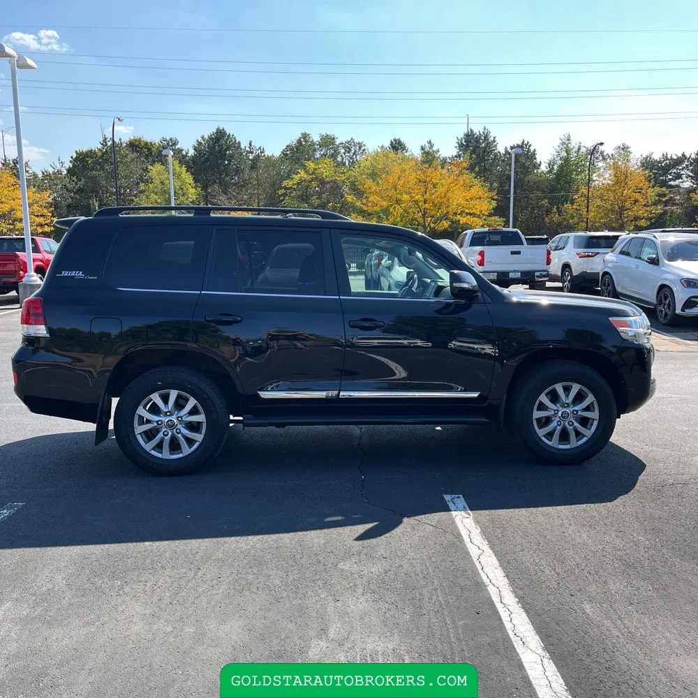 2020 Toyota Land Cruiser Base