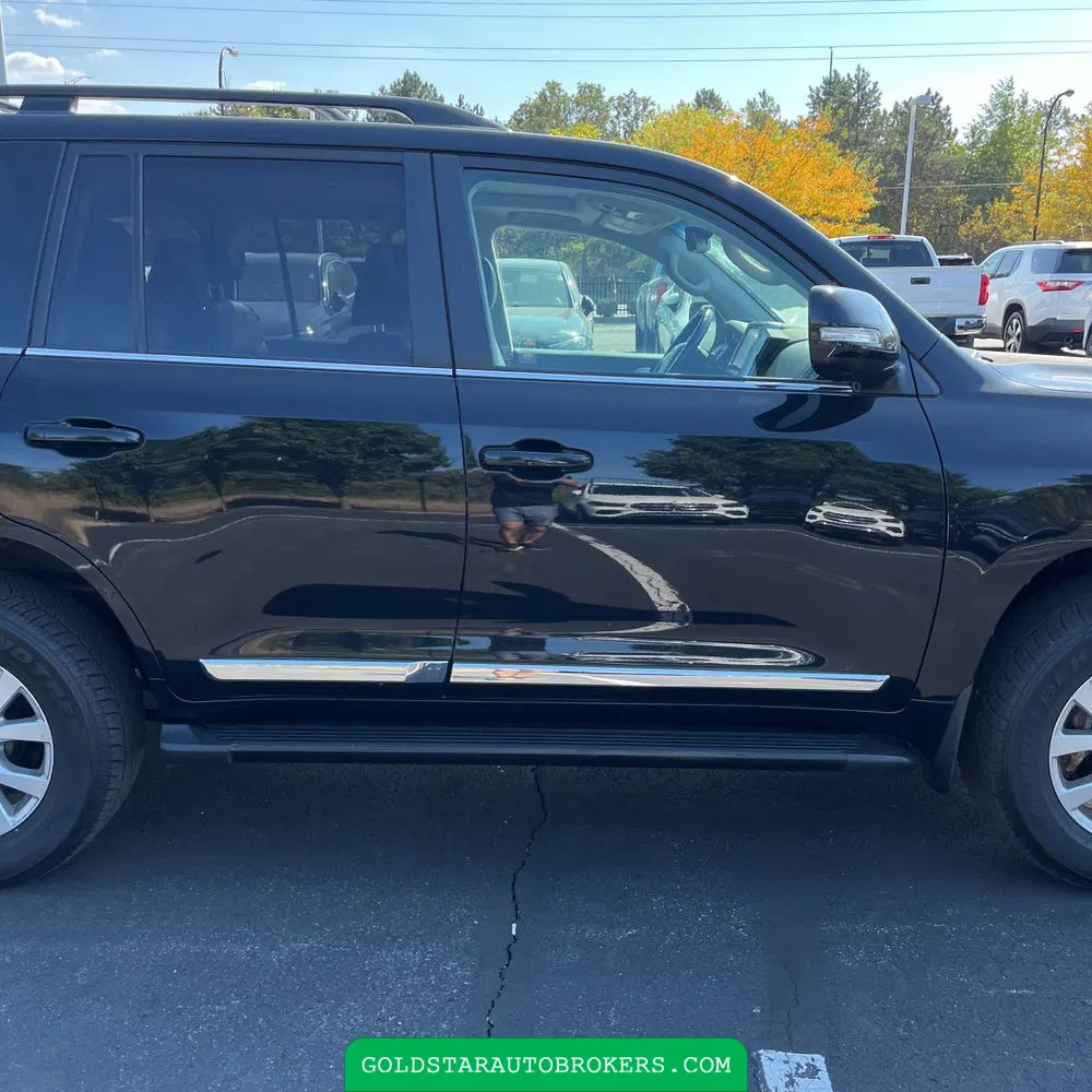 2020 Toyota Land Cruiser Base