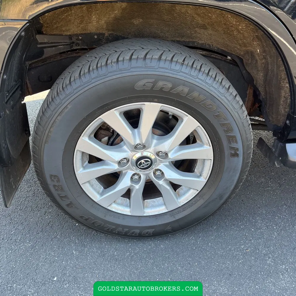 2020 Toyota Land Cruiser Base