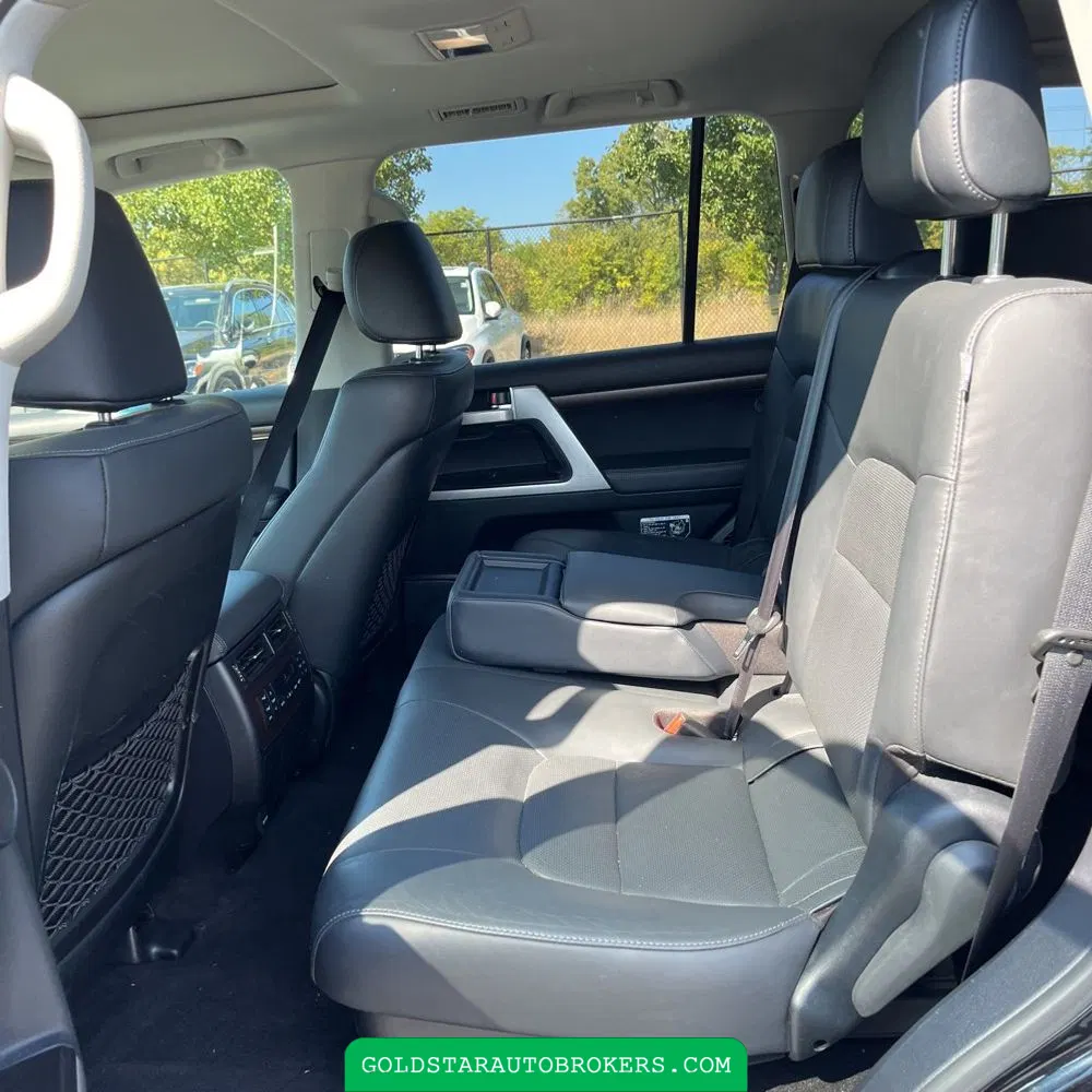 2020 Toyota Land Cruiser Base