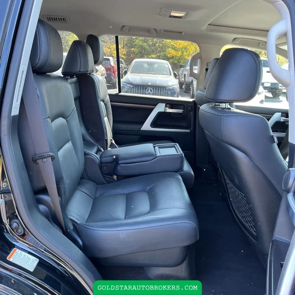 2020 Toyota Land Cruiser Base