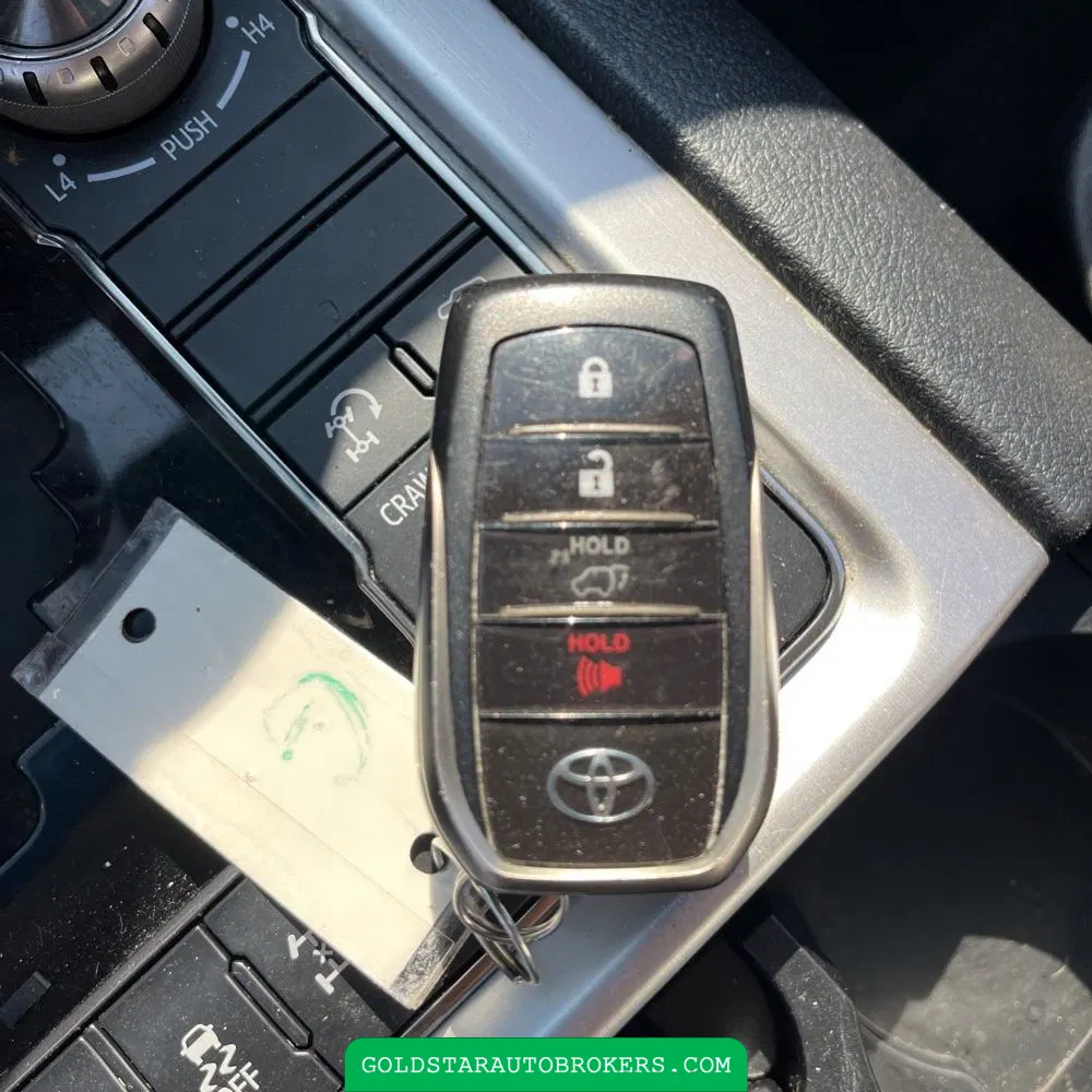 2020 Toyota Land Cruiser Base