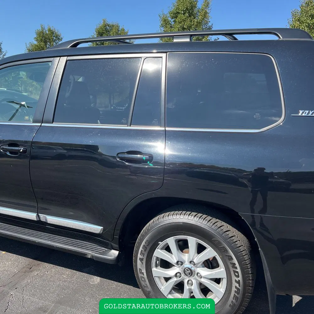 2020 Toyota Land Cruiser Base