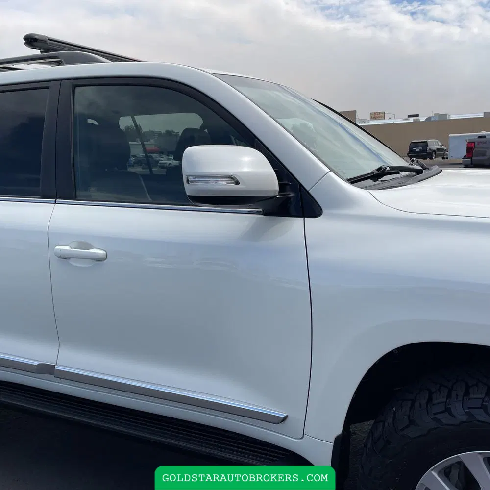 2019 Toyota Land Cruiser Base