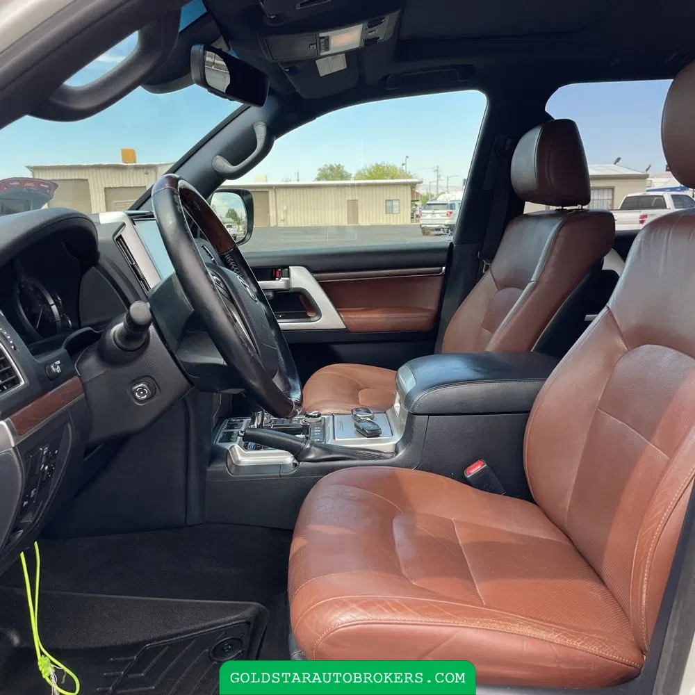 2019 Toyota Land Cruiser Base