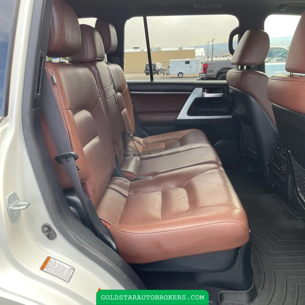 2019 Toyota Land Cruiser Base