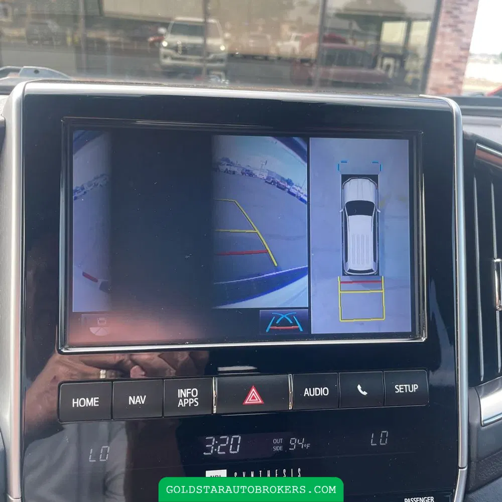 2019 Toyota Land Cruiser Base