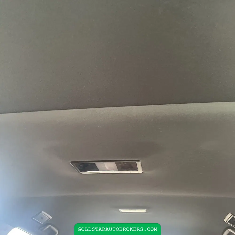 2019 Toyota Land Cruiser Base