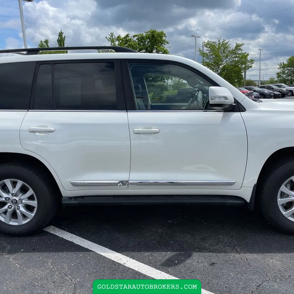 2020 Toyota Land Cruiser Base