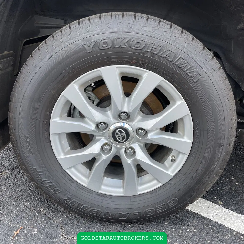2020 Toyota Land Cruiser Base