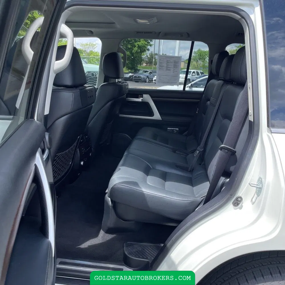 2020 Toyota Land Cruiser Base