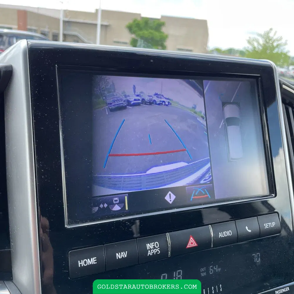 2020 Toyota Land Cruiser Base