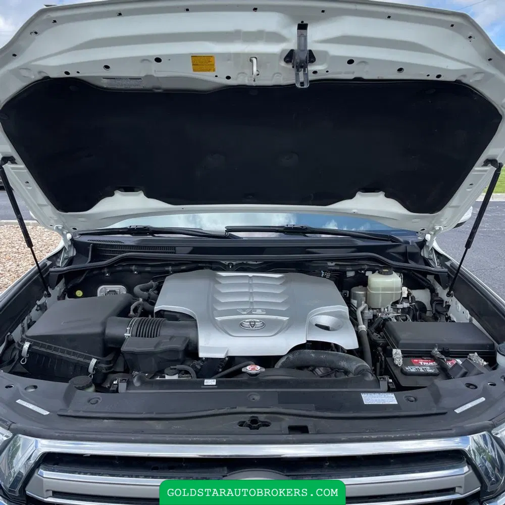 2020 Toyota Land Cruiser Base