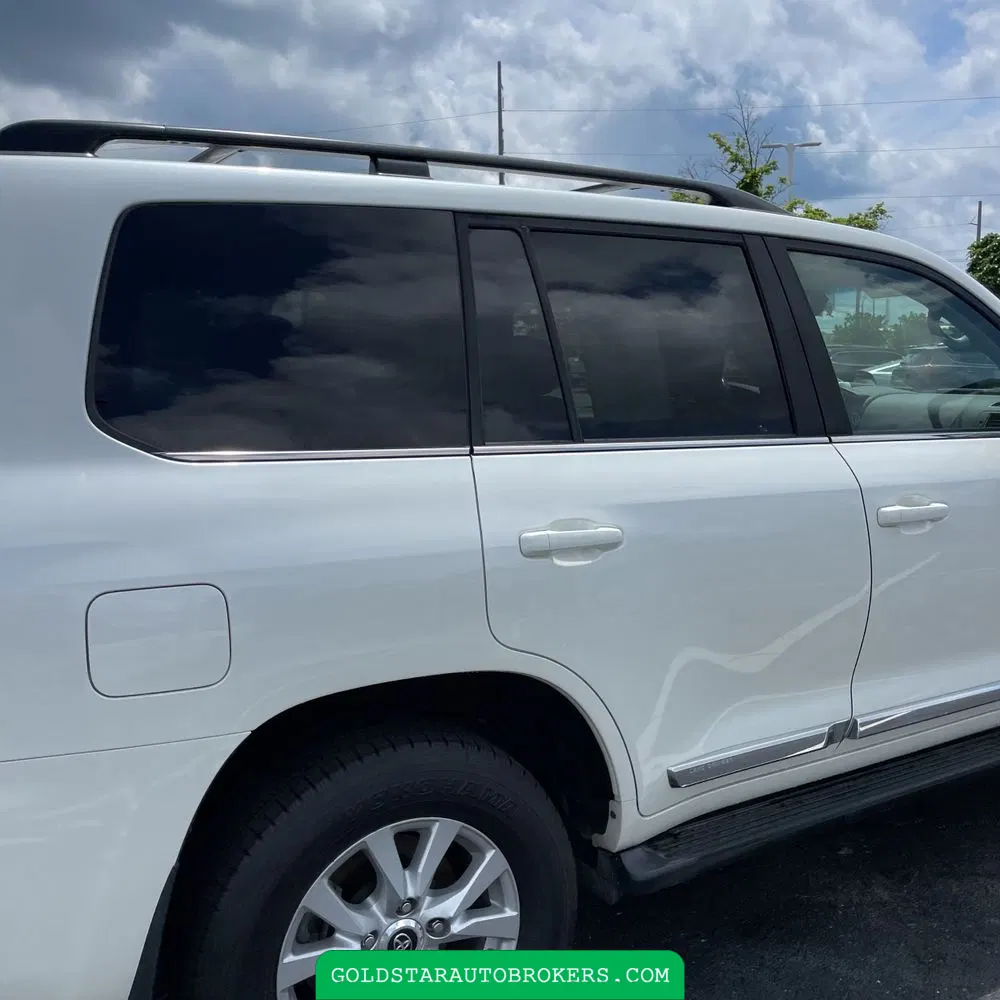 2020 Toyota Land Cruiser Base