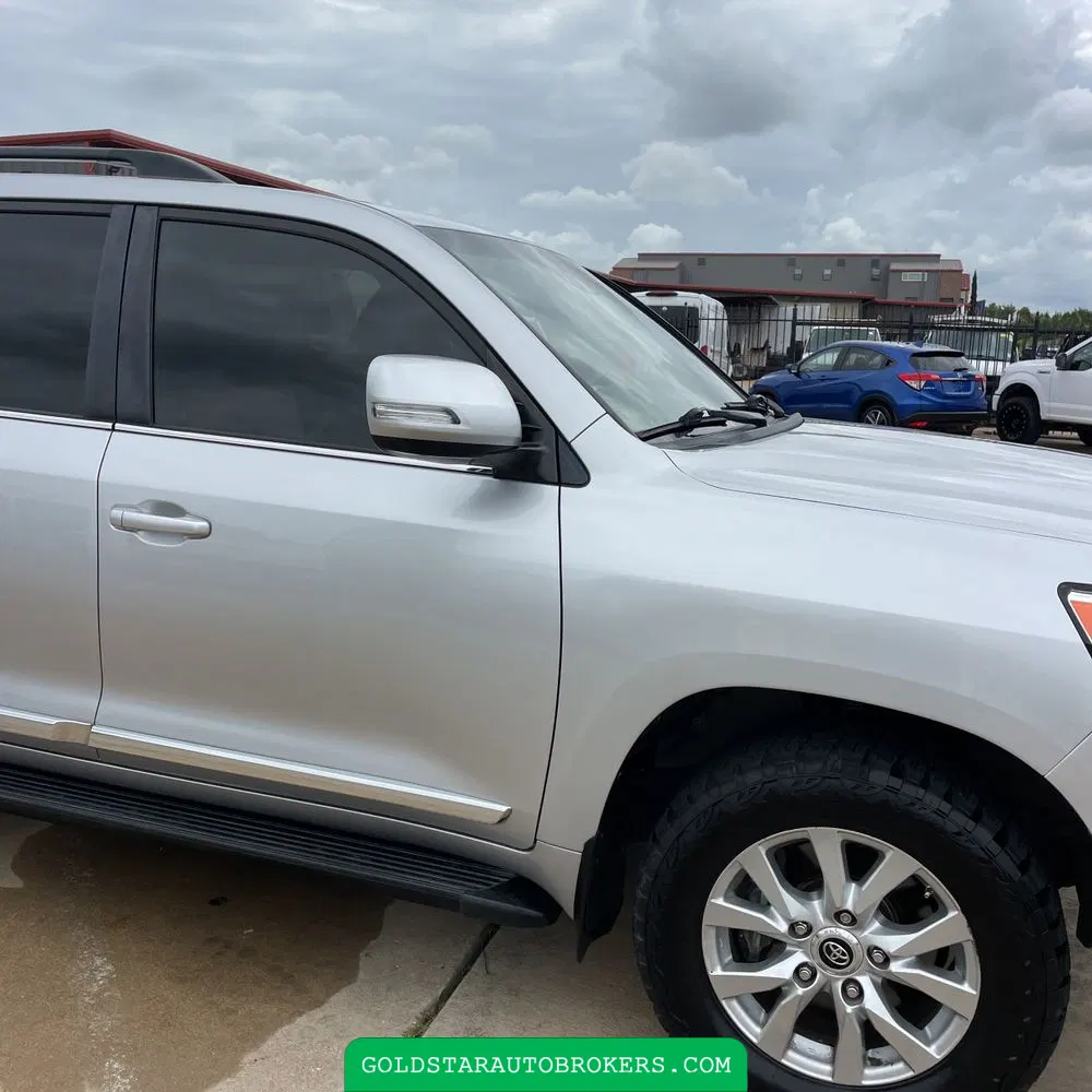 2018 Toyota Land Cruiser Base
