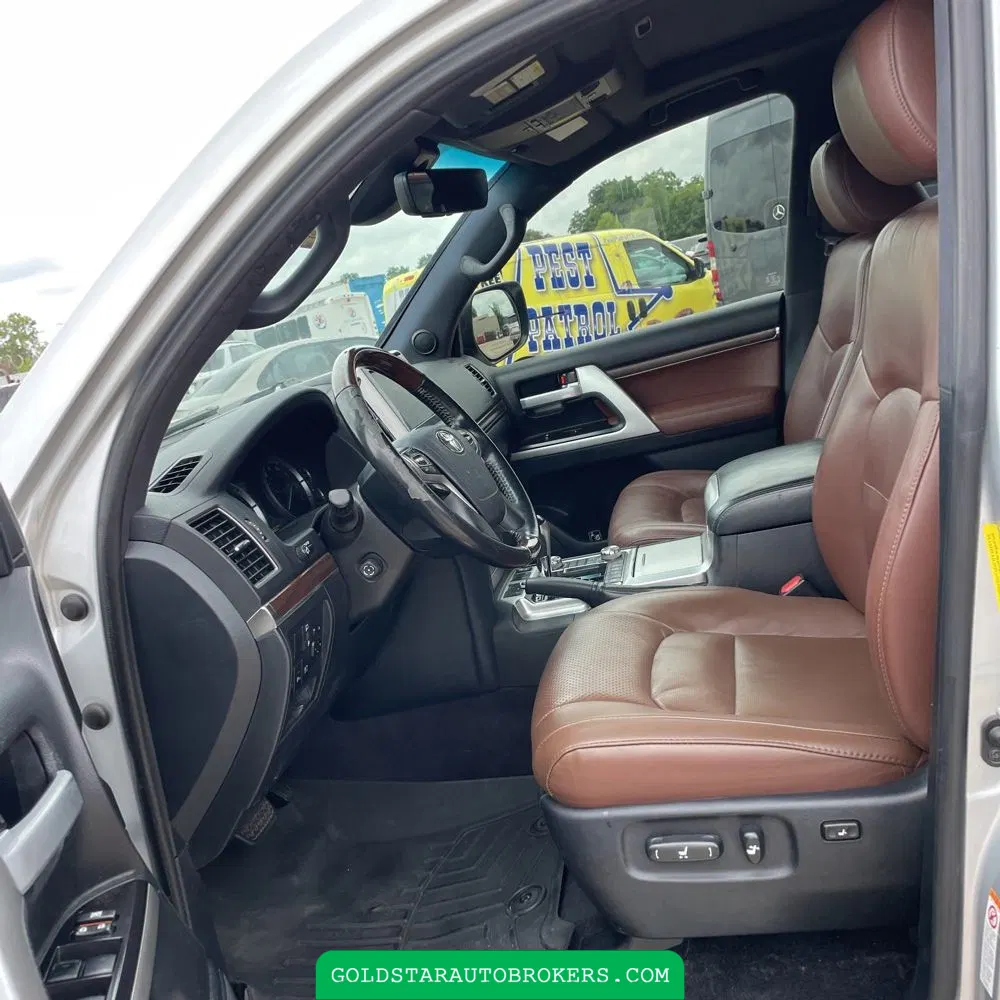 2018 Toyota Land Cruiser Base