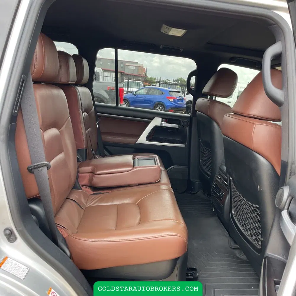 2018 Toyota Land Cruiser Base