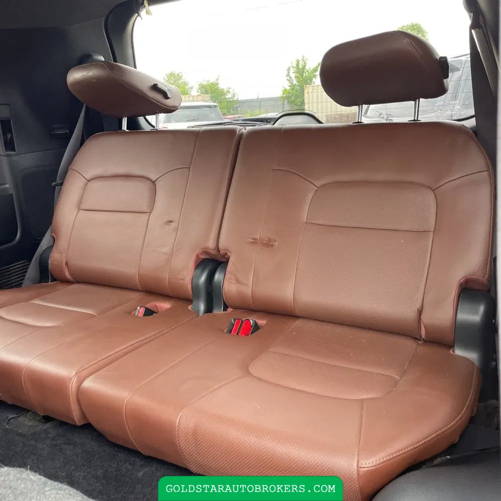 2018 Toyota Land Cruiser Base