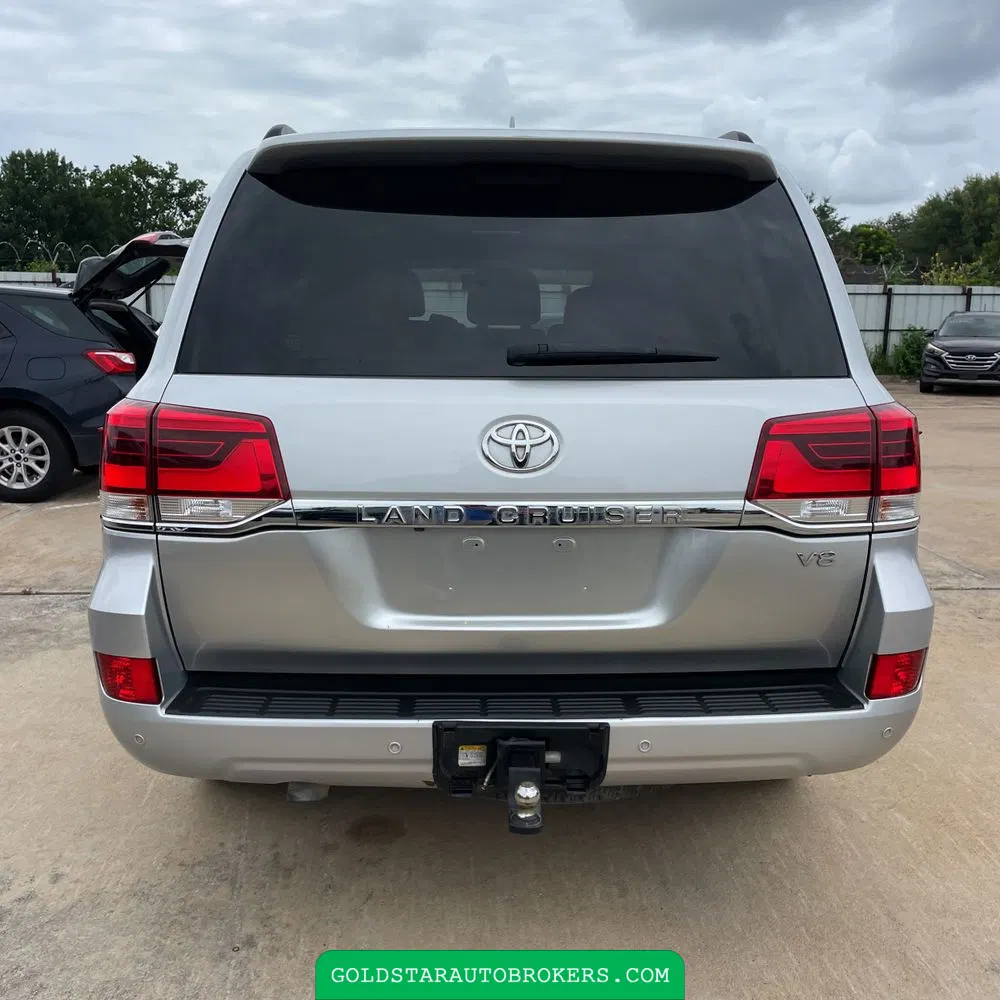 2018 Toyota Land Cruiser Base