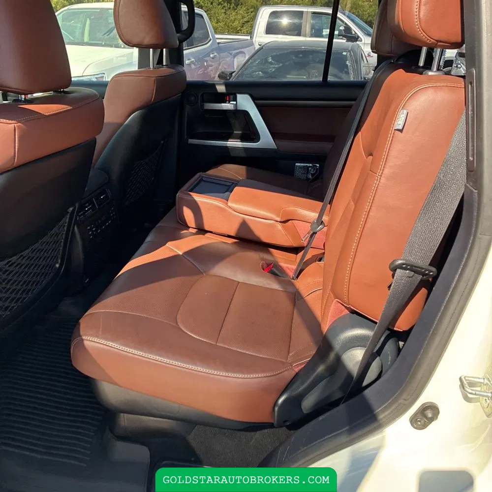 2020 Toyota Land Cruiser Base