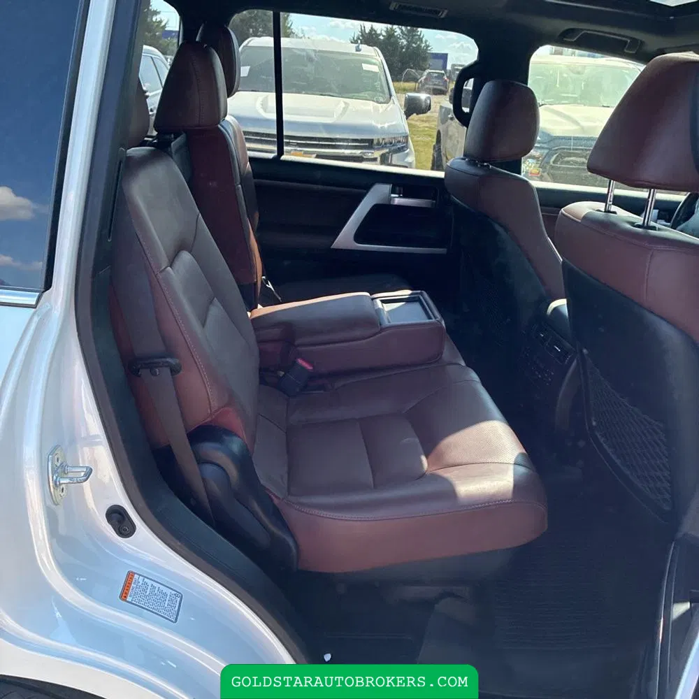 2020 Toyota Land Cruiser Base