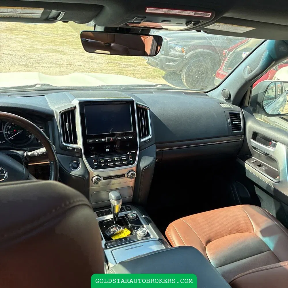 2020 Toyota Land Cruiser Base