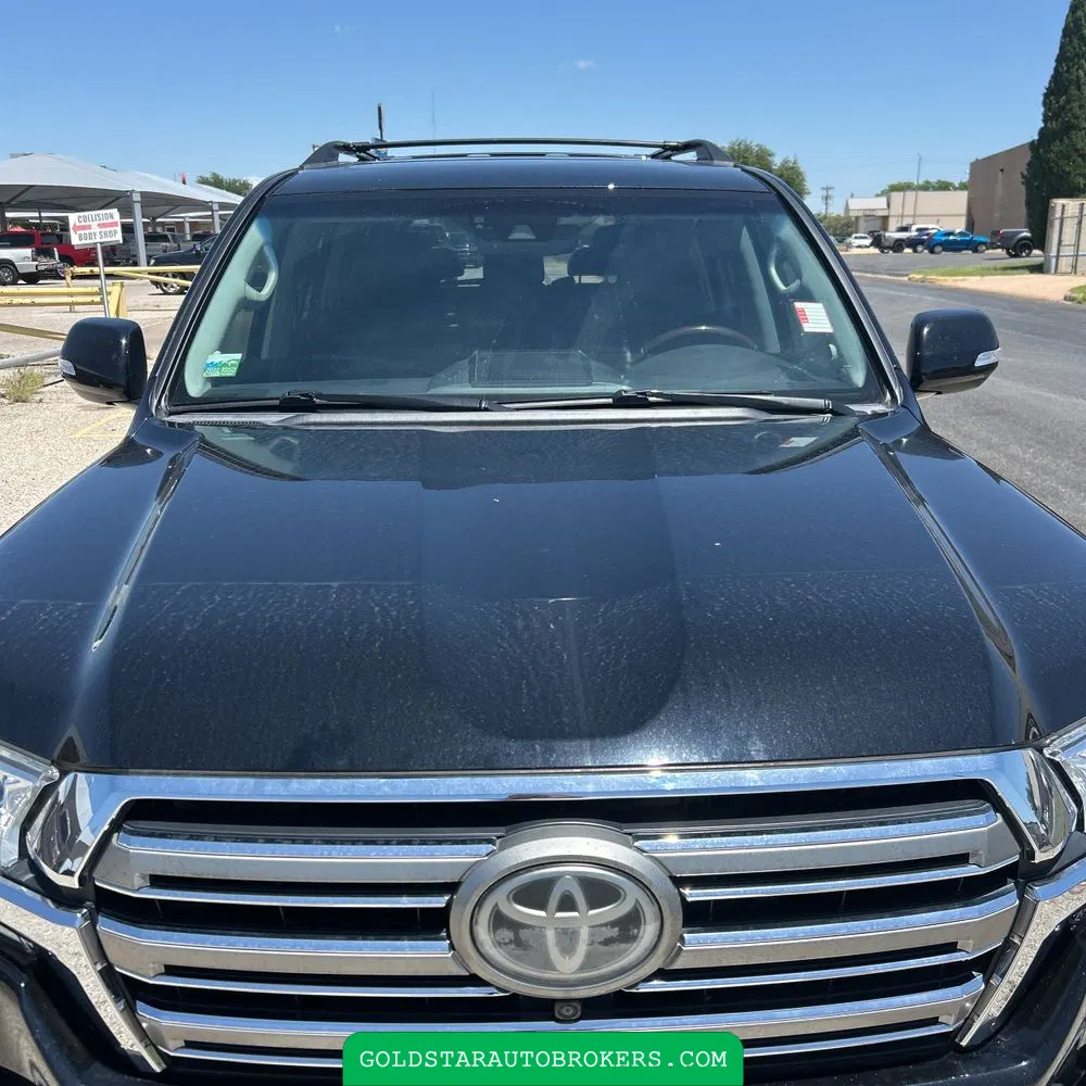 2016 Toyota Land Cruiser Base