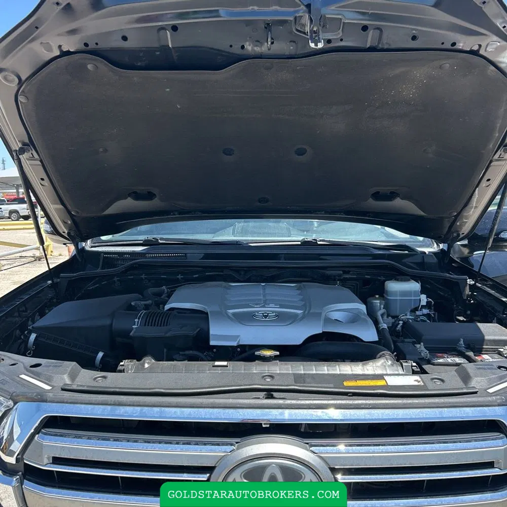 2016 Toyota Land Cruiser Base