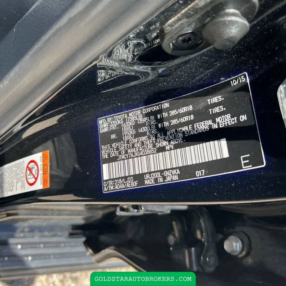 2016 Toyota Land Cruiser Base