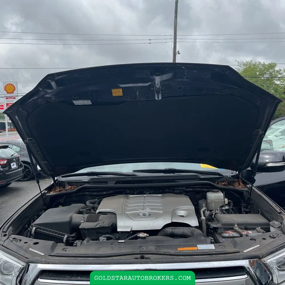 2017 Toyota Land Cruiser Base